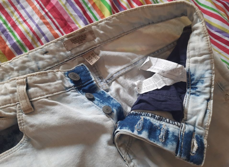 Bershka нові 31 На кнопках варенки