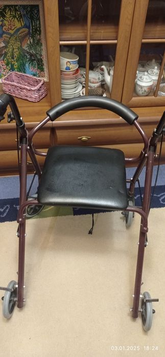 Продам роллер , ходунки