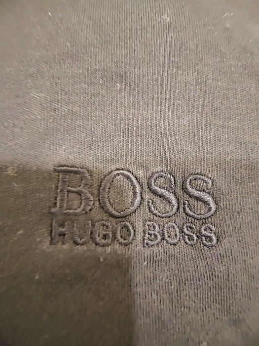 Polo preto Hugo Boss tam. L semi-novo