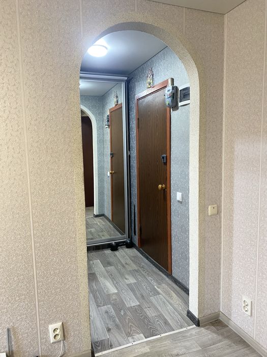 Продам 1к Роменська