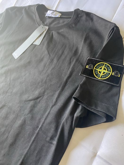 Tshirt preta da Stone Island