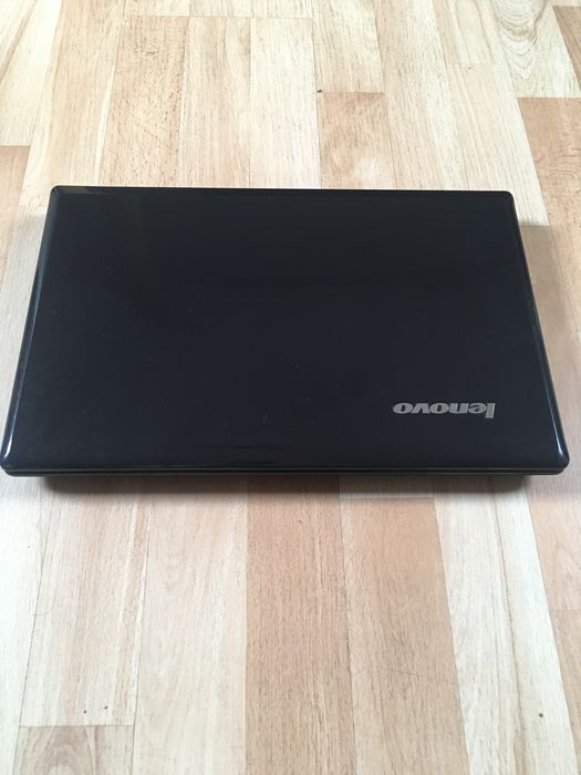 Laptop Lenovo G585-grafika Radeon hd-dysk ssd-ram 4 gb-hdmi