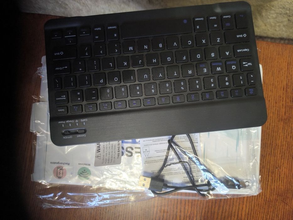 Безпровідна клавіатура .Wireless keyboard