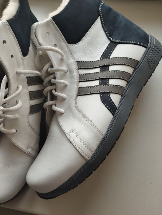 Продам взуття ортопедичне