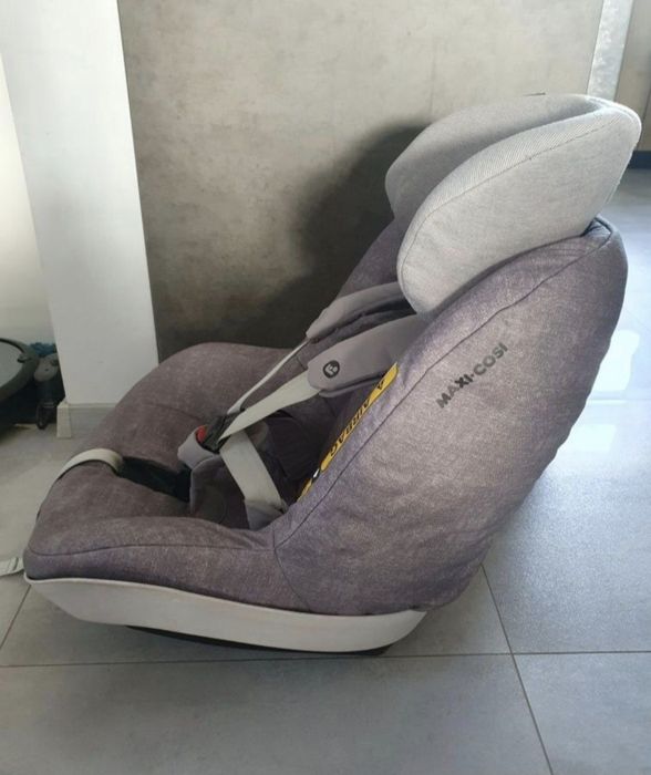 Fotelik samochodowy maxi cosi Pearl pro i size do 4msc-4lat