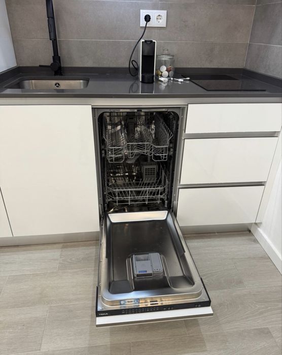 Apartamento T1 Monte Abrãao