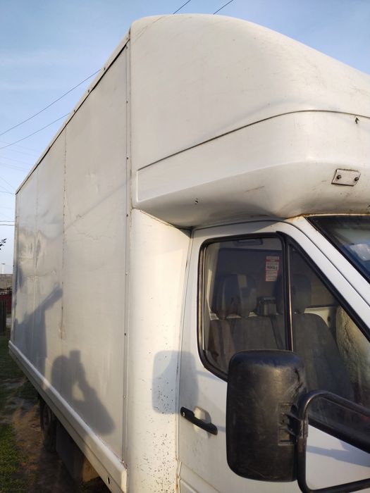 Вантажні перевезення, Оренда авто