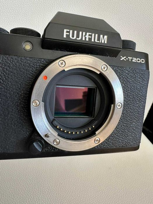 Fujifilm X-T200 + Fujinon XC 15-45mm