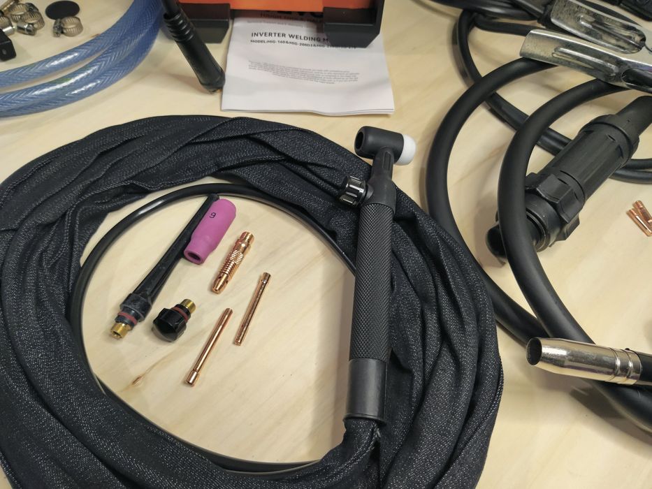 Aparelho de soldador 250 Amperes!  5 em 1  MIG MAG TIG SER FLUX. NOVO.