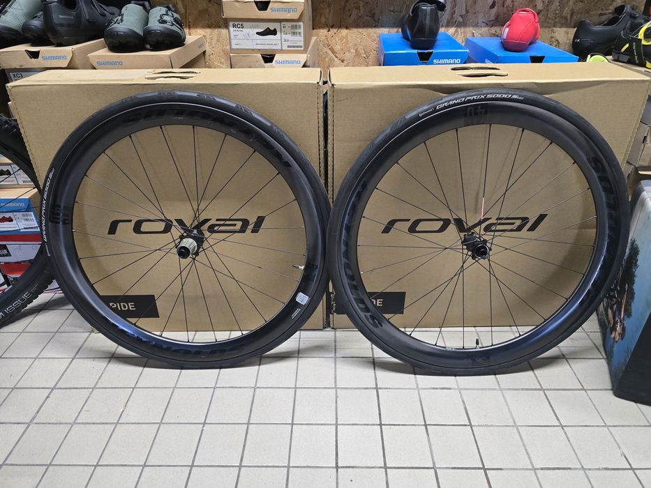 Rodas reynolds disco com pneus de topo
