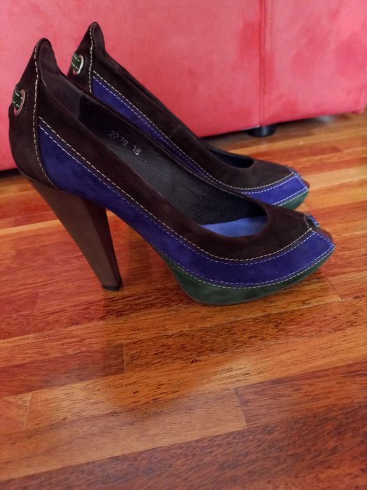 Czółenka Prima Moda rozm. 38 zamszowe kolorowe stan bdb