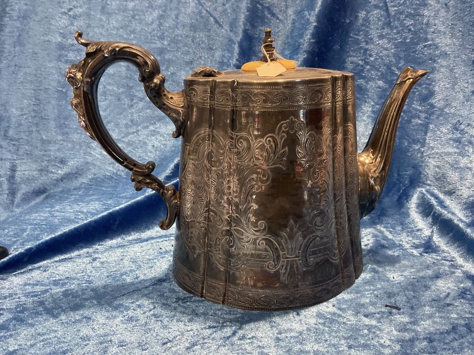 Chaleira casquinha trabalhada vintage inglesa ,anúncios abaixo