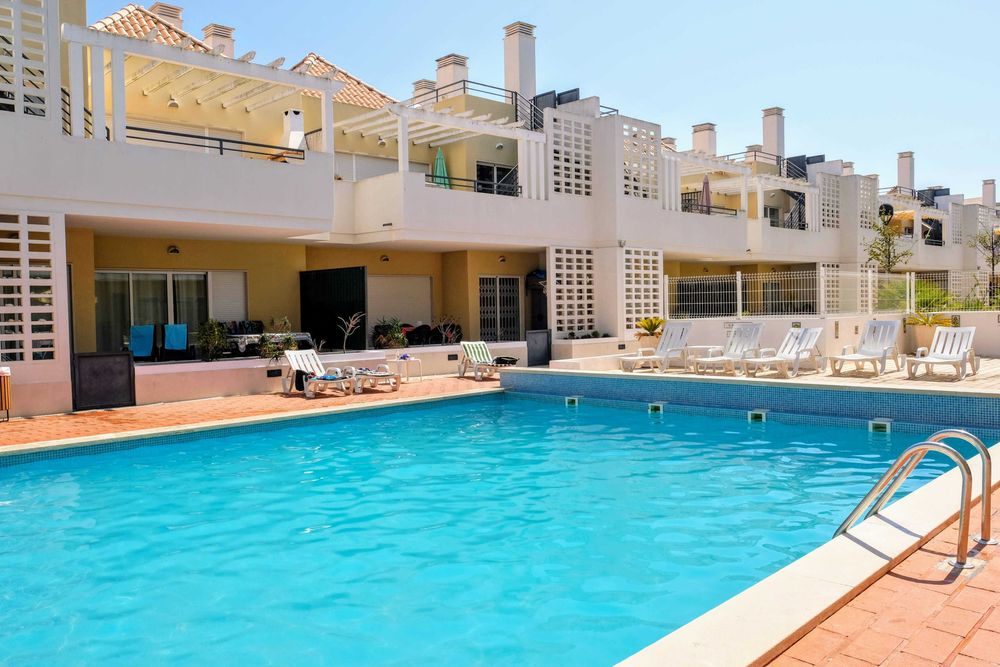 Em Cabanas de Tavira - Moderno T2 com piscina e garagem no Cabanas Beach Club
