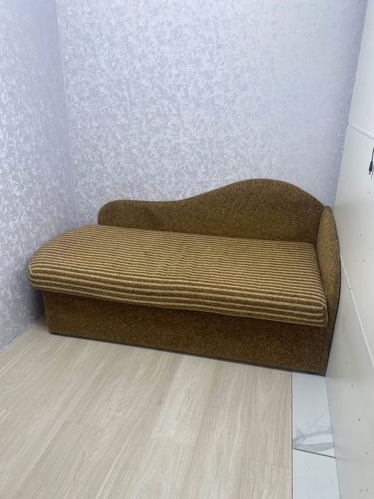 Продаю диван міні
