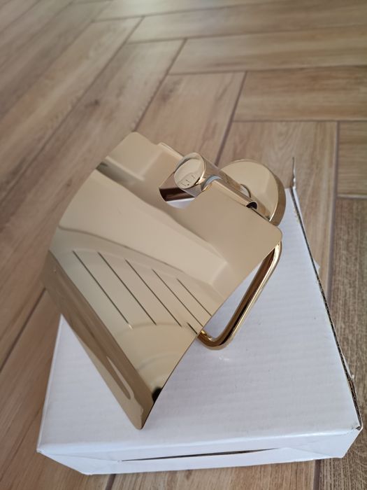 Uchwyt na papier toaletowy