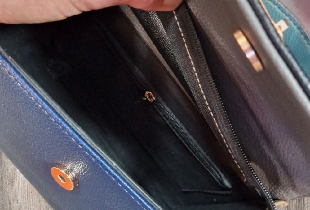 Elegancka torebka, kuferek