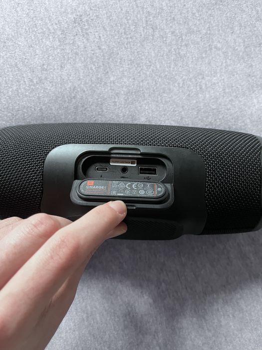 JBL Charge 4 Como Nova