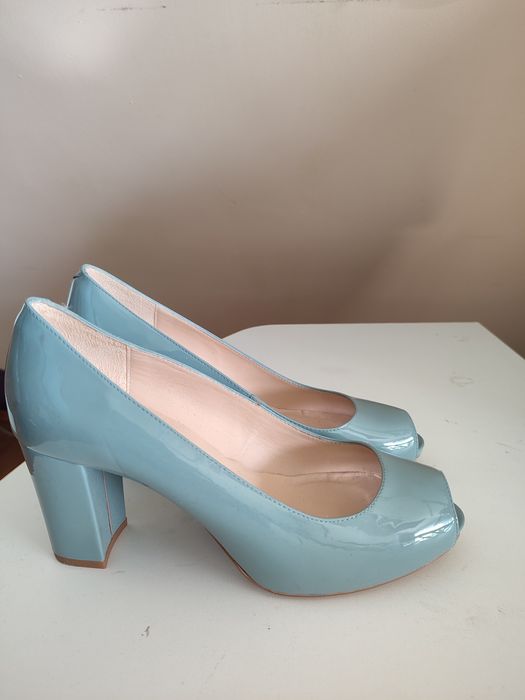 Czółenka Unisa rozmiar 39