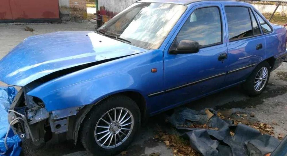 Розбираю Деу Нексия н100 н150