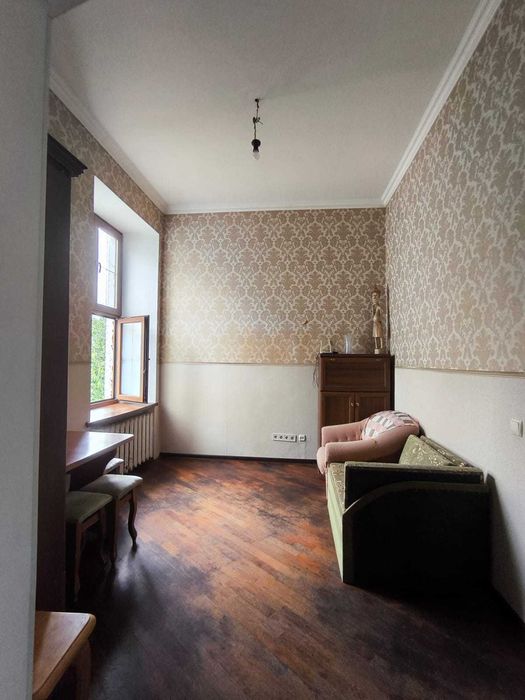 Продаж 2к квартири Бульвар Тараса Шевченка 48А Історичний Центр Царський будинок Без Комісії ТОП