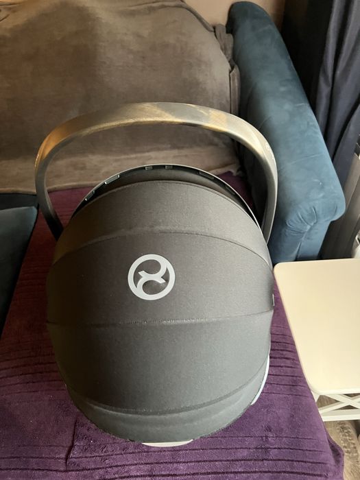 Cybex cloud Z2 i size nosidełko- fotelik z bazą  Z2