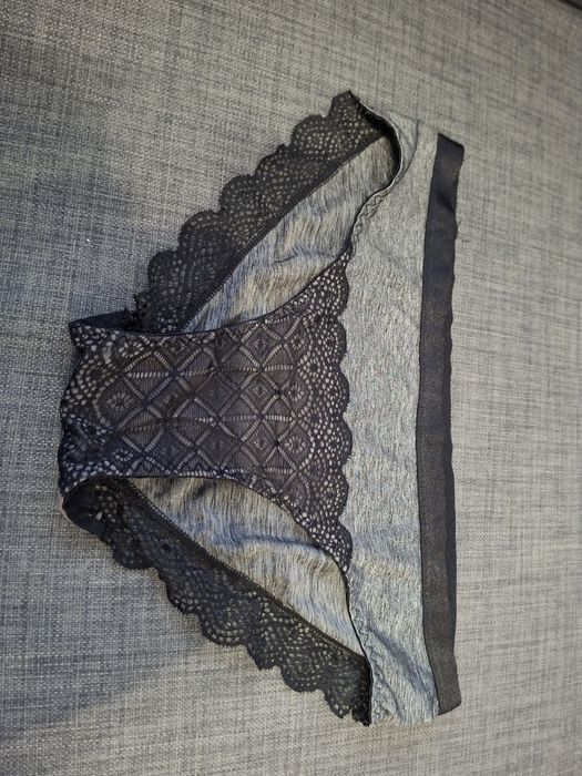 Szaro-czarne używane wyprane damskie majtki 38/M