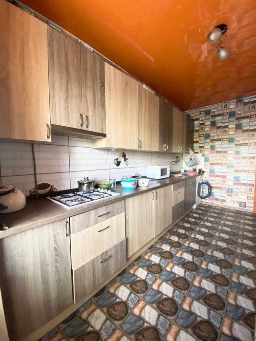 Продаж 1к кв в НОВОБУДОВІ з ремонтом на 1 поверсі 35 000$