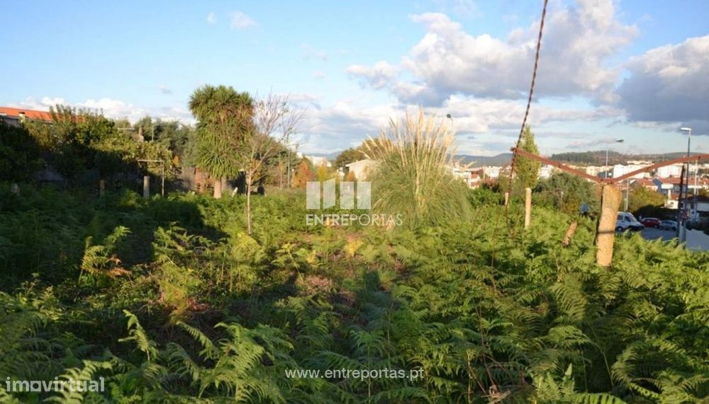 Venda Terreno Urbano, junto à estação, Águas Santas, Maia