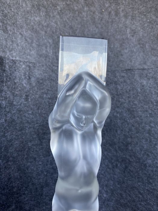 Escultura torso masculino cristal vista alegre