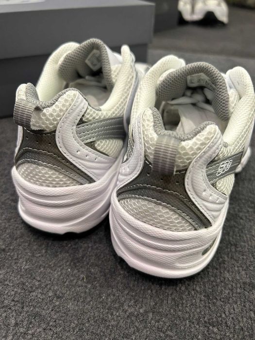 New Balance NB MR530 AD Srebrny r.36