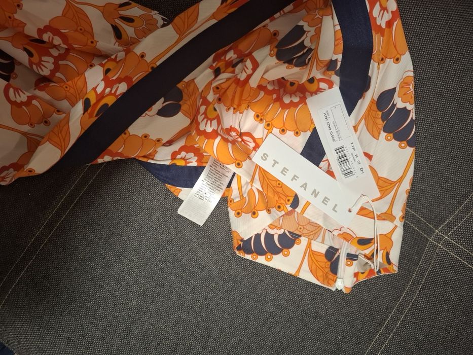 Nowe spodnie Stefanel w kwiaty z metką – Rozmiar 38 (M)
