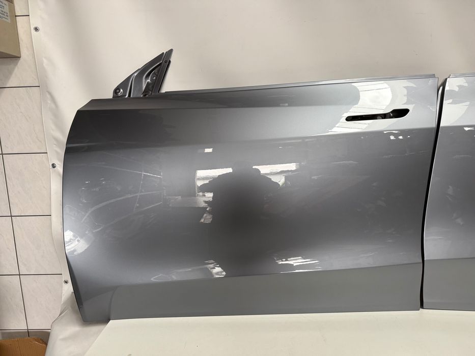 двери левые Tesla model Y juniper