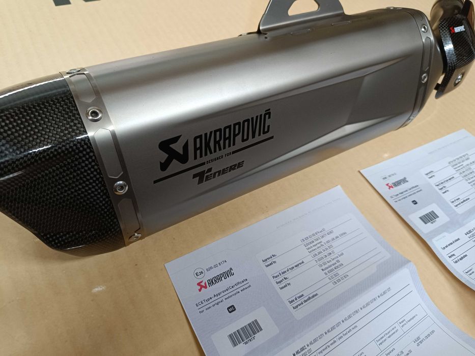 Ponteira Akrapovic Yamaha Tenere 700 Como nova