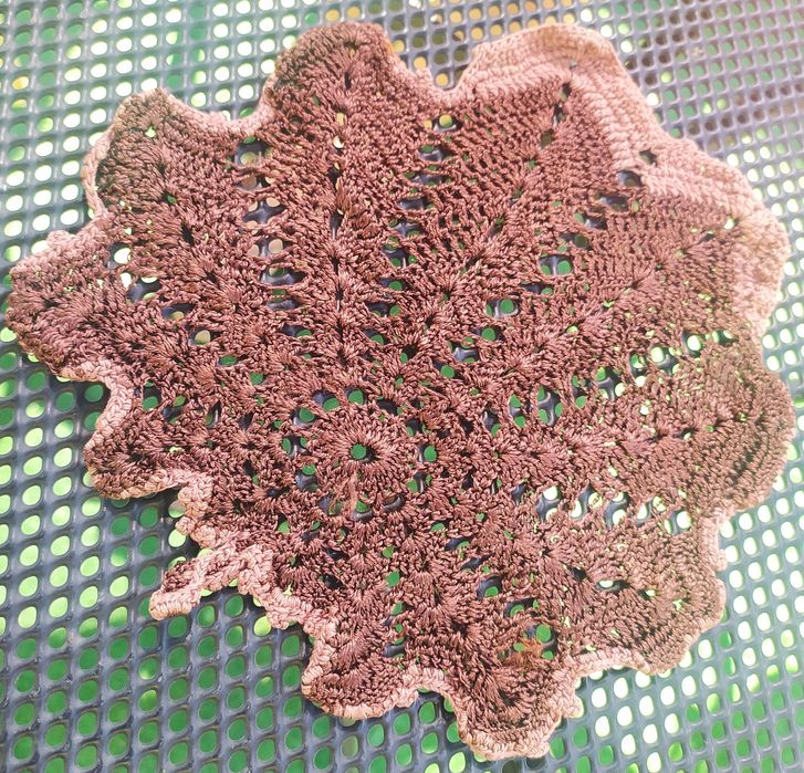 Brązowa Serwetka liść