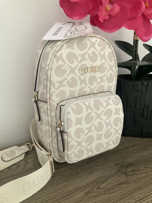 Plecak plecaczek crossbody Guess
