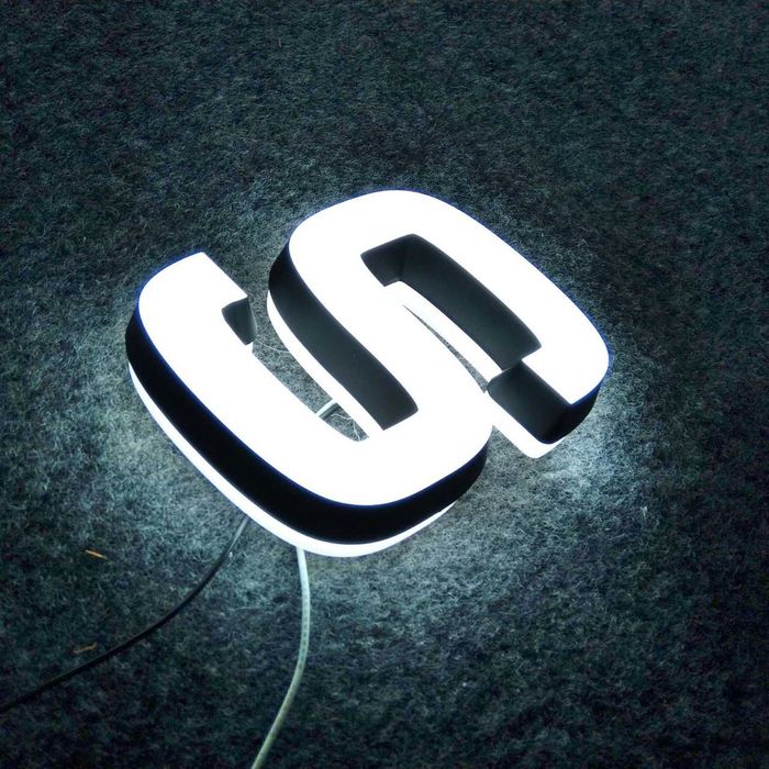 Letras Caixa de Luz 3D-Monobloco-LED-Halo-Reclames Luminosos Premium