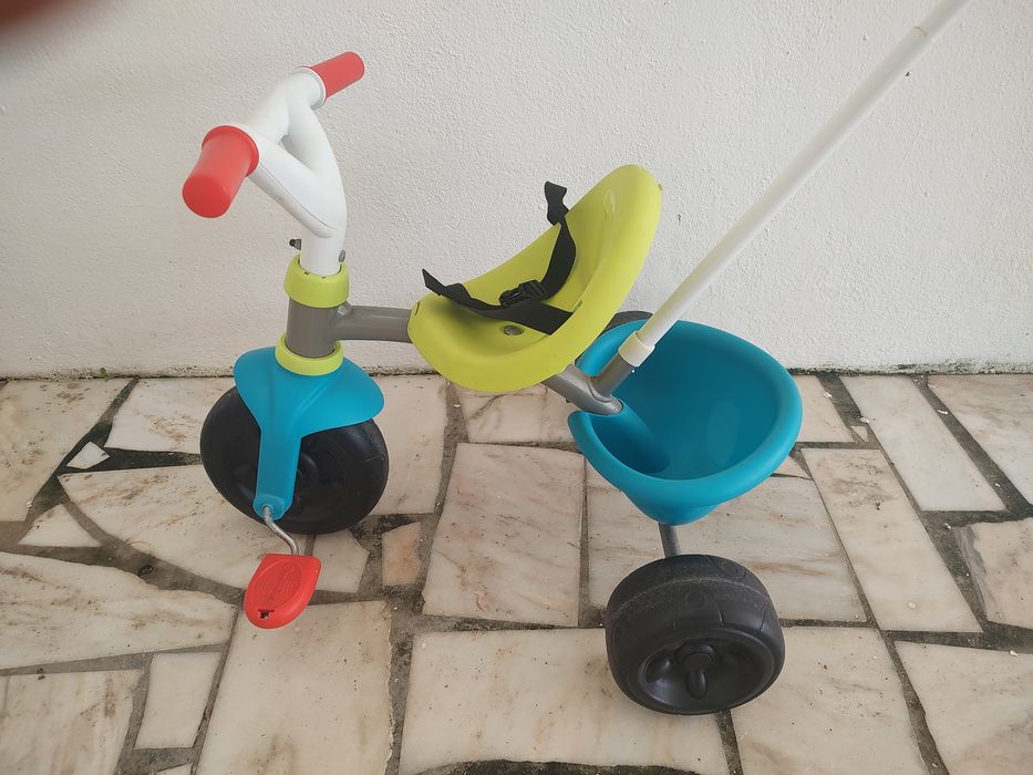 Triciclo para crianças Smoby