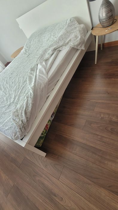 Cama  MALM 1.40/2.00 com colchao
