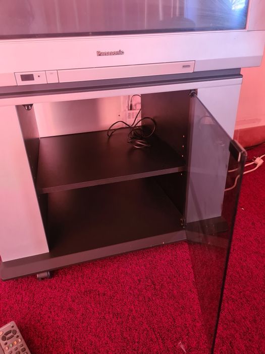 Tv Panasonic com móvel