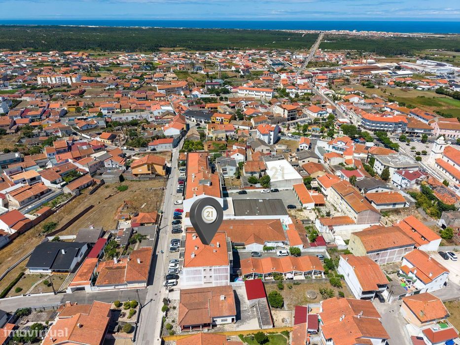 Apartamento T2 com garagem, churrasqueira e espaço exterior | Vieira d