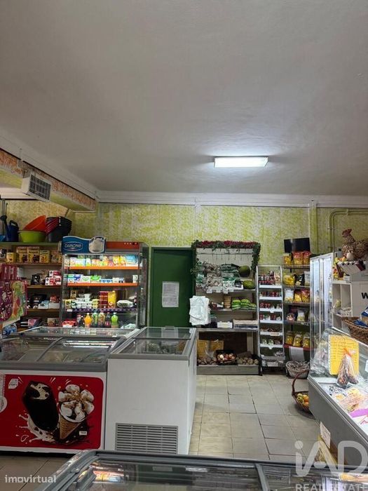 Loja / Estabelecimento Comercial em Malhou, Louriceira e Espinheiro de