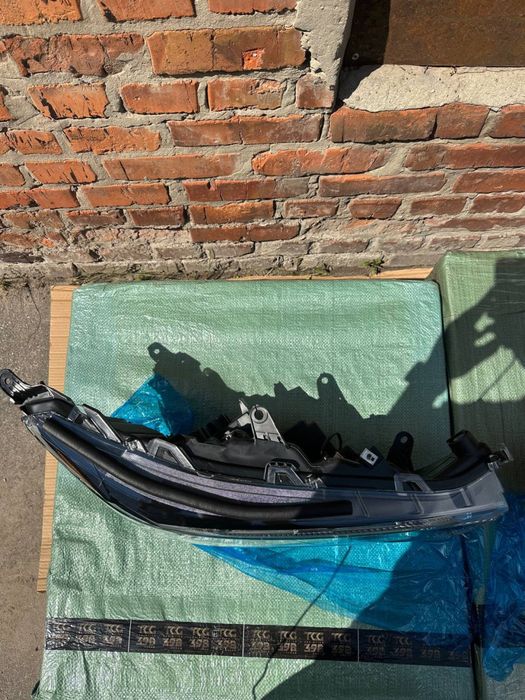 Фари, фара Toyota Rav4 Тойота Рав4 2022 2023 2024