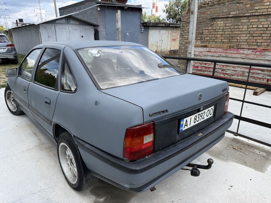 Продам Опель Вектра В.