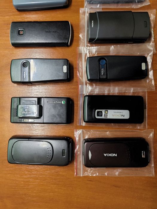 Лот мобільних телефонів Nokia, Samsung