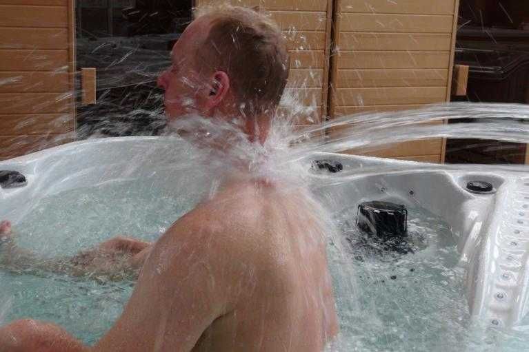 Spa Euphoria M. W. Passion  baixa de preço. 11.070€ Bombástico!