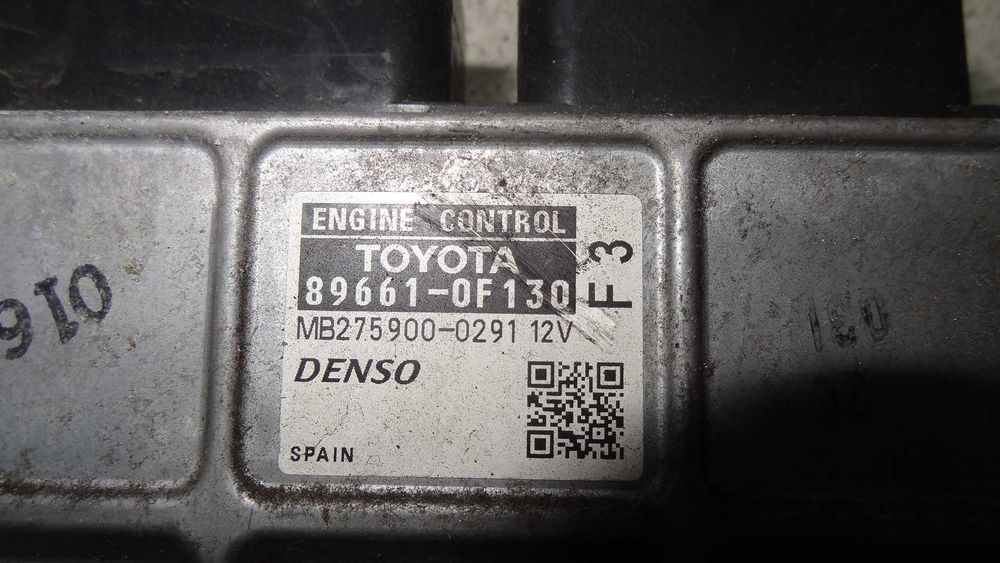 Toyota verso 09-   2.0 D4D automat komputer smart key zestaw startowy