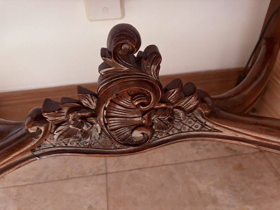 Mesa de apoio antiga em madeira maciça – estilo clássico / Luís XV