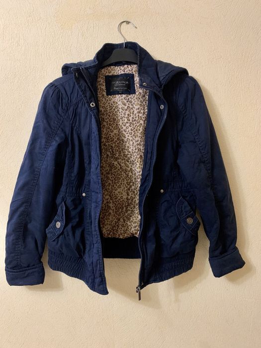 Куртка жіноча розмір М