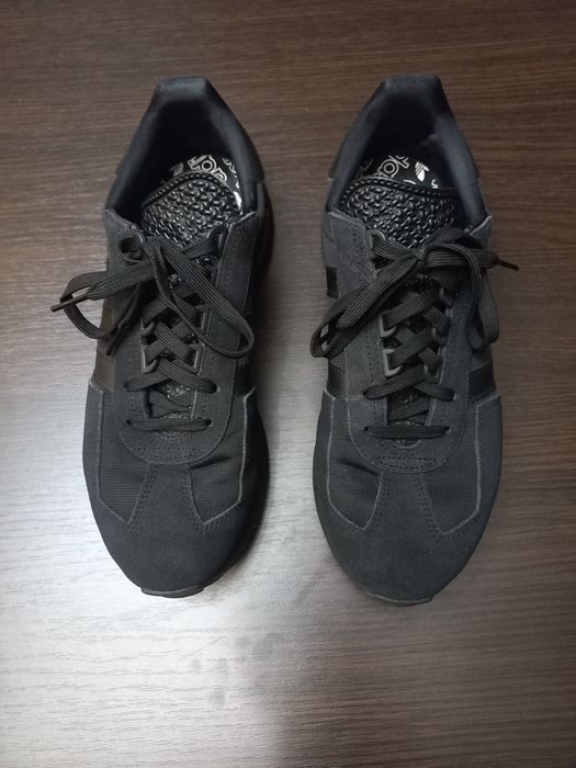 Кроссовки Adidas
