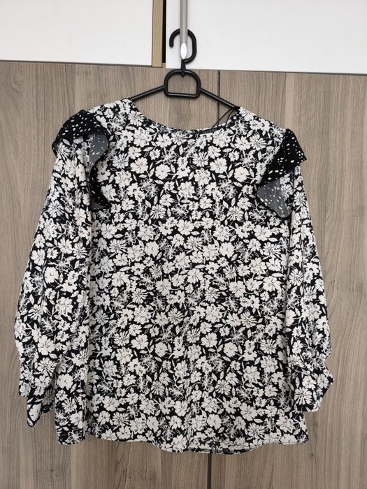 śliczna bluzka w kwiaty print floral dunnes S 36 38 falbanka elegancka